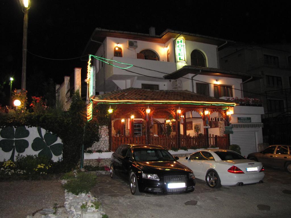 Stefan Family Hotel クラネヴォ エクステリア 写真